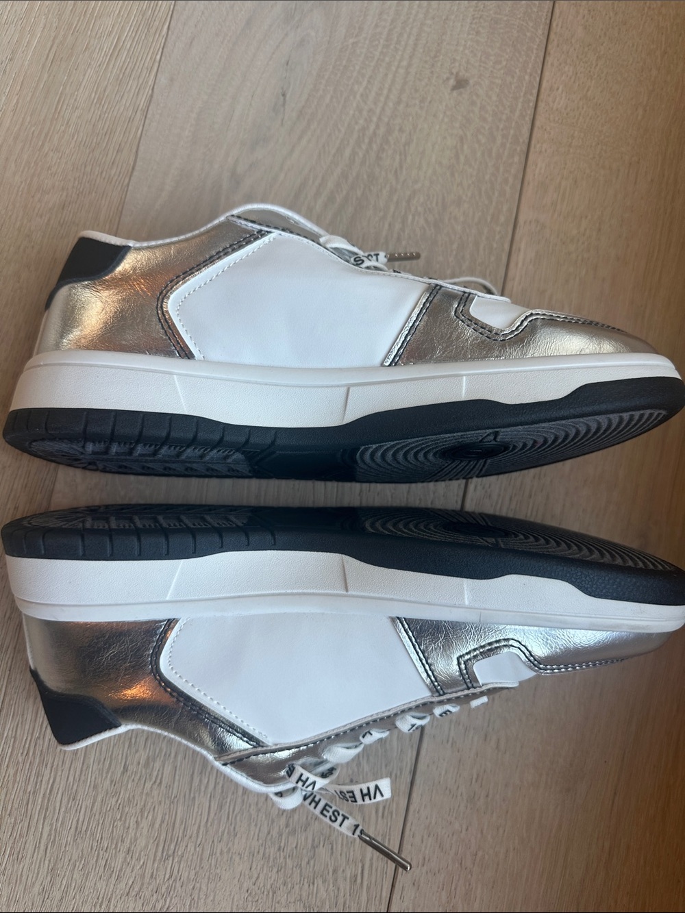 Vintage Havana Silver and Black Low-Top Sneakers - Picture 7 of 8